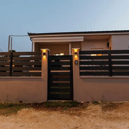 House Alexandros 艾斯普罗瓦塔