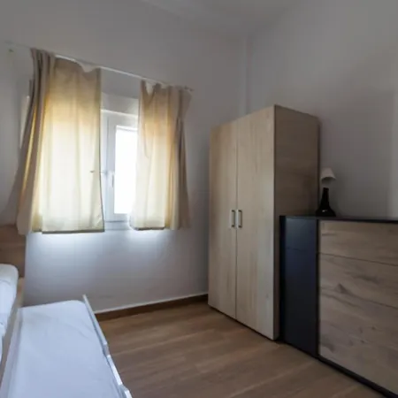 House Alexandros Vilă