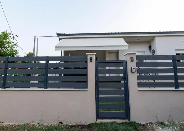 House Alexandros * 艾斯普罗瓦塔