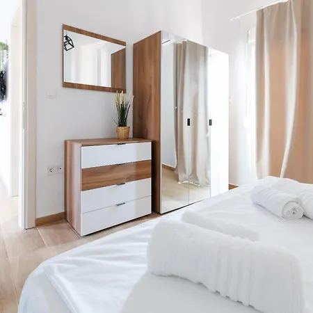 Vila House Alexandros Asproválta